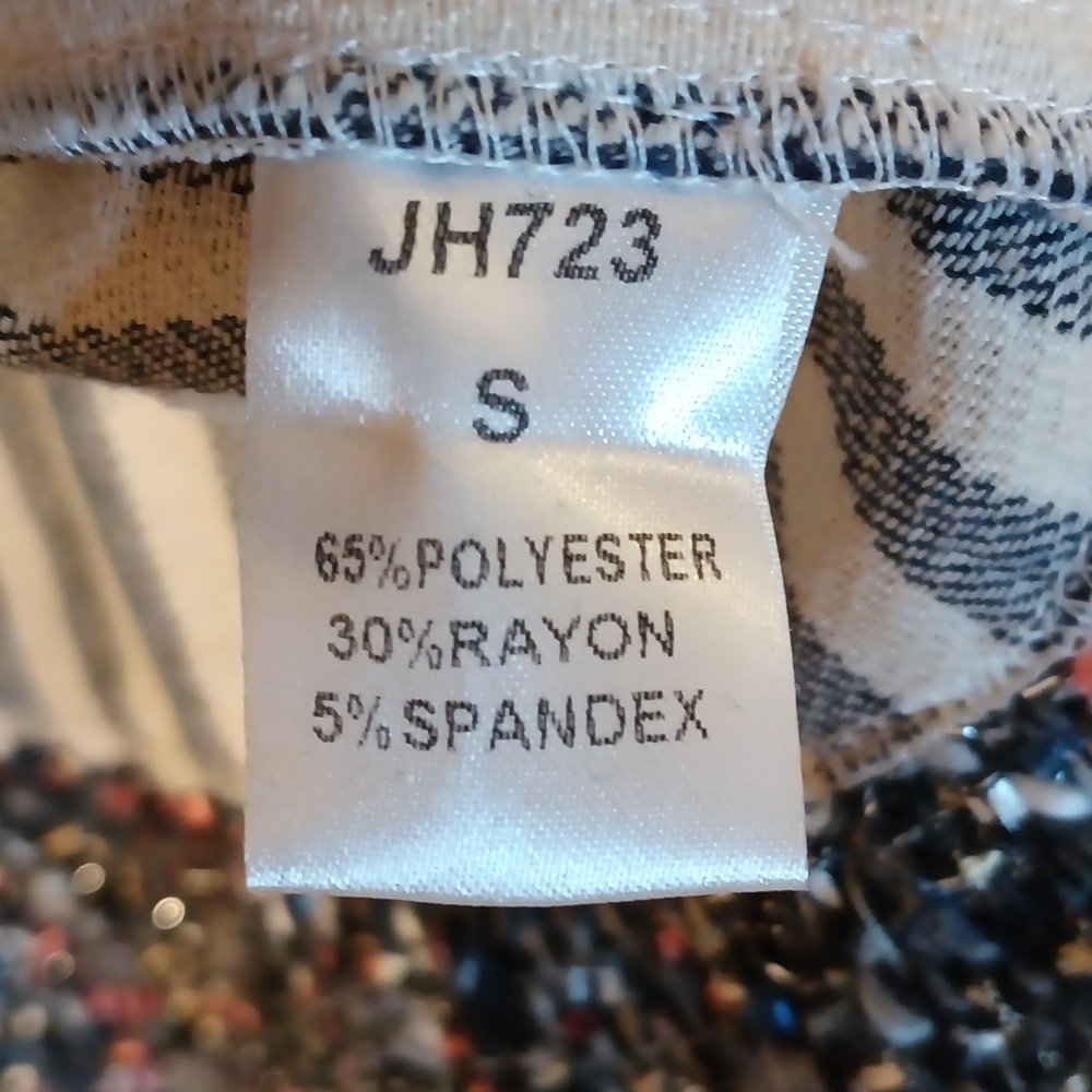 NWOT**T H M L Women's Top - Picture 6 of 6